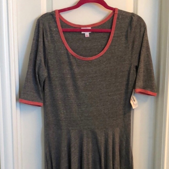 Lularoe Nicole - Picture 1 of 3